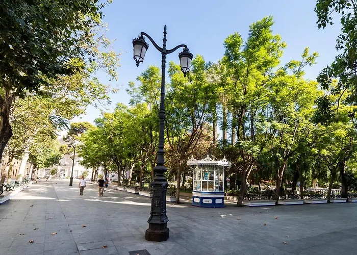 La Torre De Menacho Καντίζ